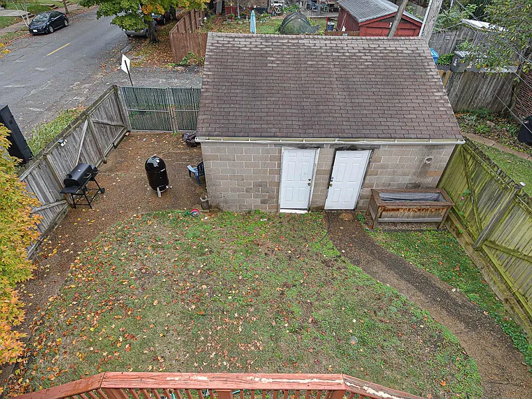2602 Minnesota Ave — Photo 33