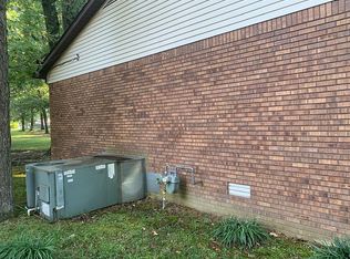 2630 John R Dr, Paducah, KY 42003