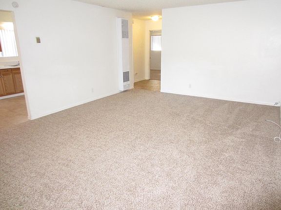 2nd image of 11180 Poplar St