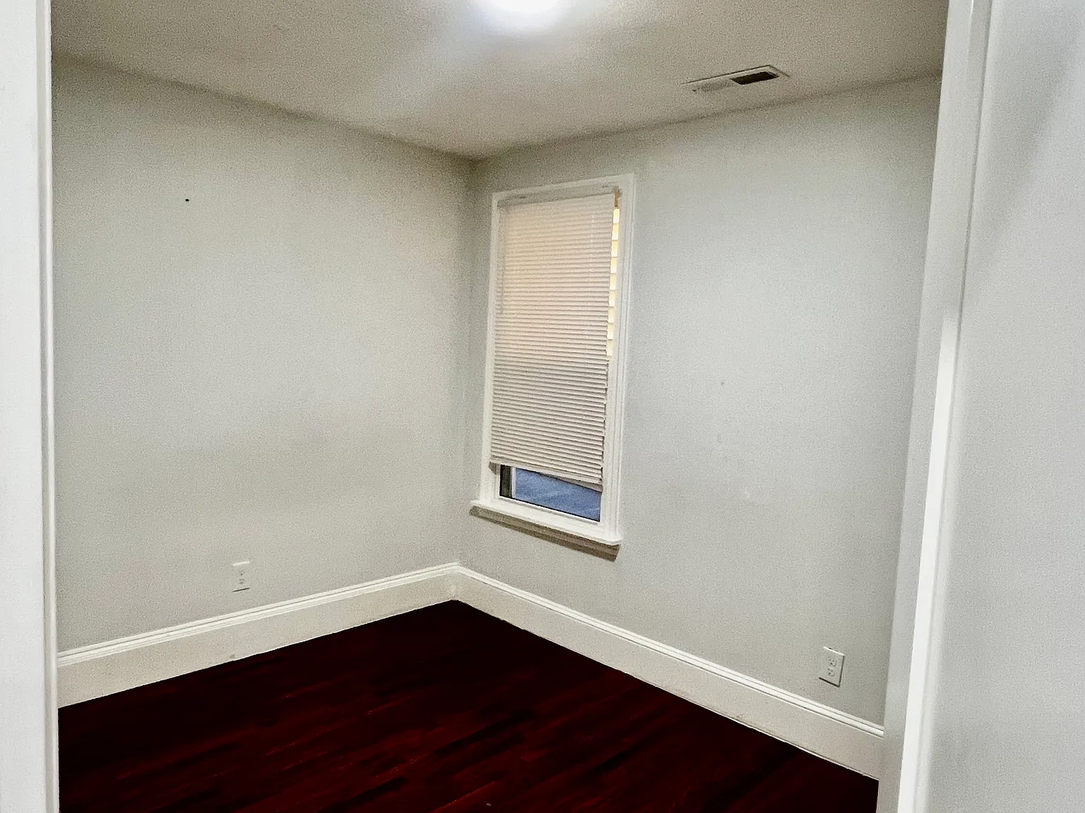 4 bed, $3,500 — Photo 4