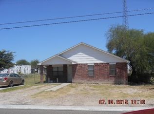 111 Mira Flores Ave, Zapata, TX 78076