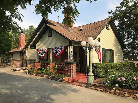 5th image of 33569 Washington Dr