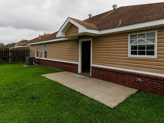 2nd image of 5048 Shannon Dr