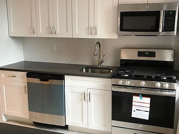 3rd image of 32 Clarkson Ave #4N