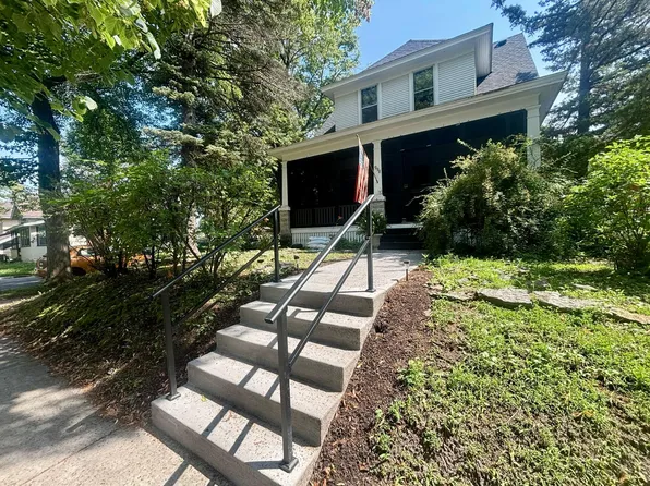998 Margaret St, Saint Paul, MN 55106