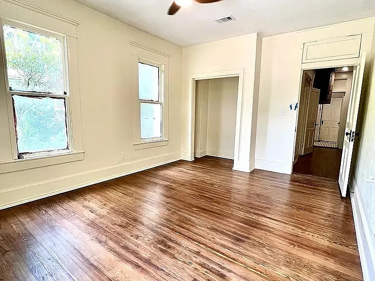 417 W Franklin St — Photo 9