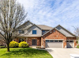 59 Stonebrook Ct, Bloomington, IL 61704