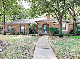 2416 Oak Shadow Ct, Arlington, TX 76017