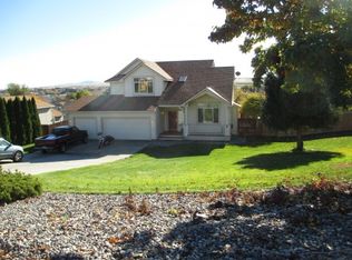 141 Rachel Rd, Kennewick, WA 99338