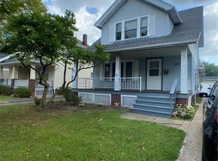 2047 Mars Ave, Lakewood, OH 44107