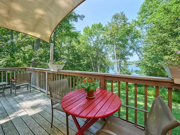 33 Rockinghorse Lane, Saint George, ME 04859