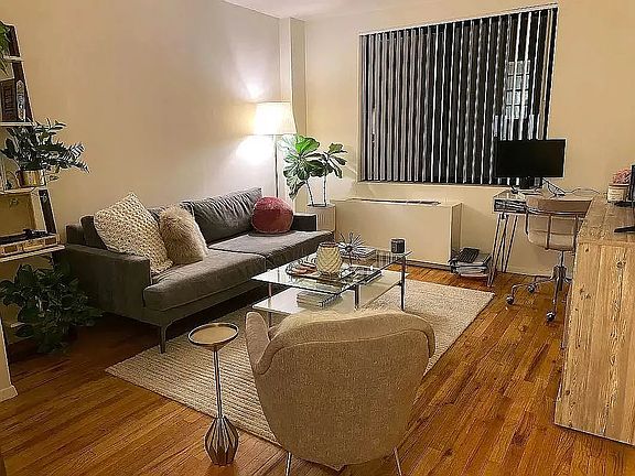 4th image of 333 E 95th St APT 5C