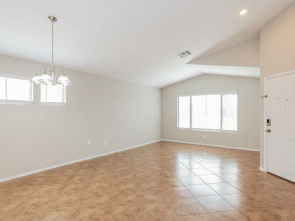 4th image of 1128 W 20th Ave