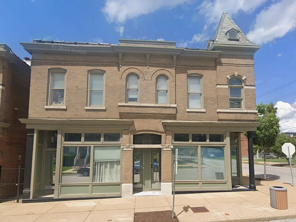 3901 Folsom Ave