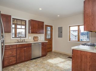22 Scott St #A, Woburn, MA 01801