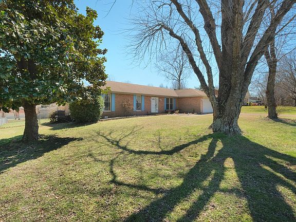 2nd image of 122 Partridge Ct