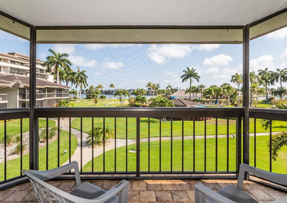 1st image of 675 Seaview Ct APT 3