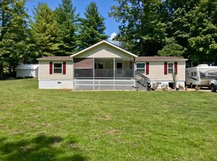 958 Barker Ln W, Berea, KY 40403