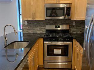 3008 36th St, Astoria, NY 11103