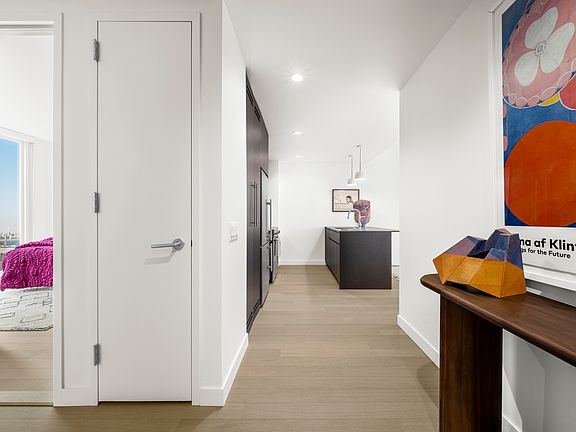 4th image of 310 Livingston St #1804