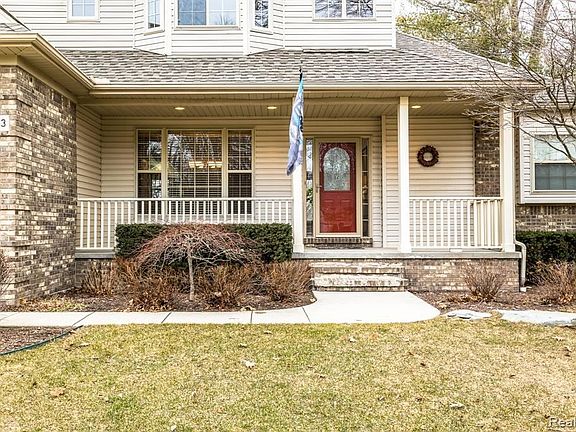 2nd image of 3243 Saint Andrews Dr
