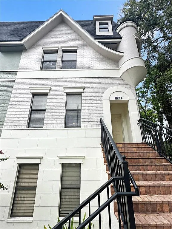 3 bed, 3.5 bath, 2280 sqft, $3,950 — Photo 1