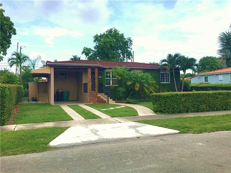 2nd image of 2021 SW 82nd Pl