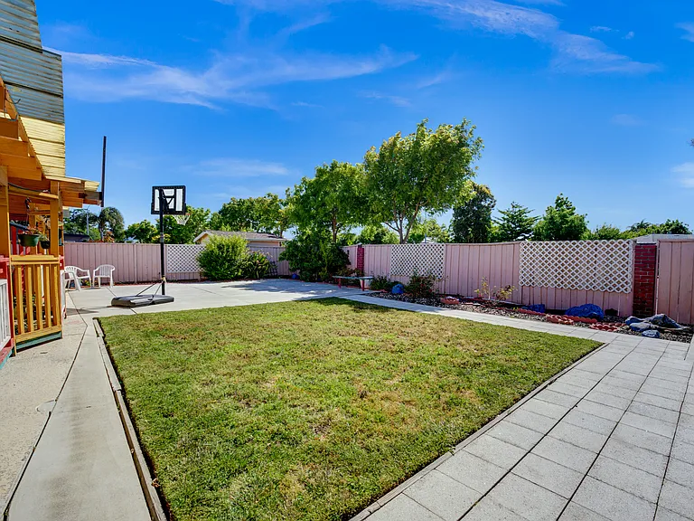 4608 Rochelle Dr — Photo 30