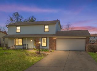 4028 Aboite Lake Dr, Fort Wayne, IN 46804