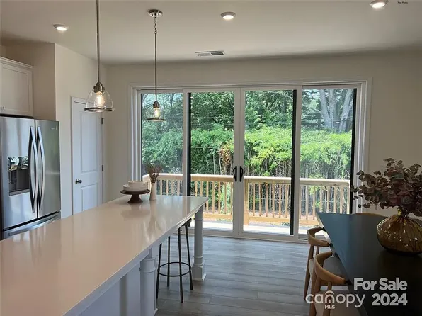 12118 Storm Ln, Charlotte, NC 28277