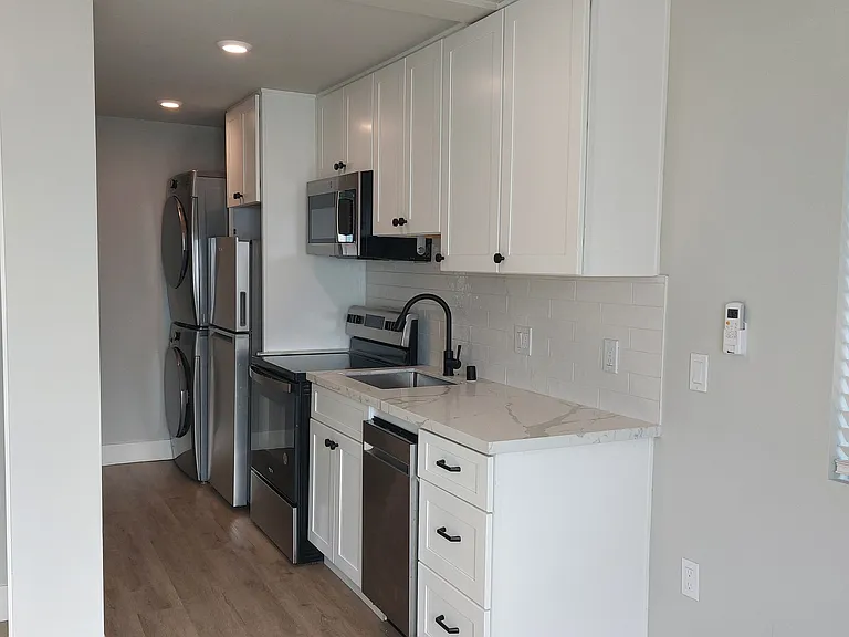 4342 Marlborough Ave #8 — Photo 7