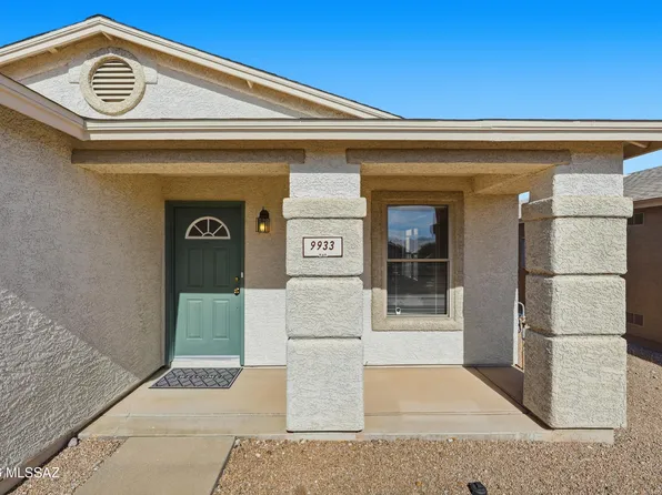 9933 E Rocky Wash Dr, Tucson, AZ 85748