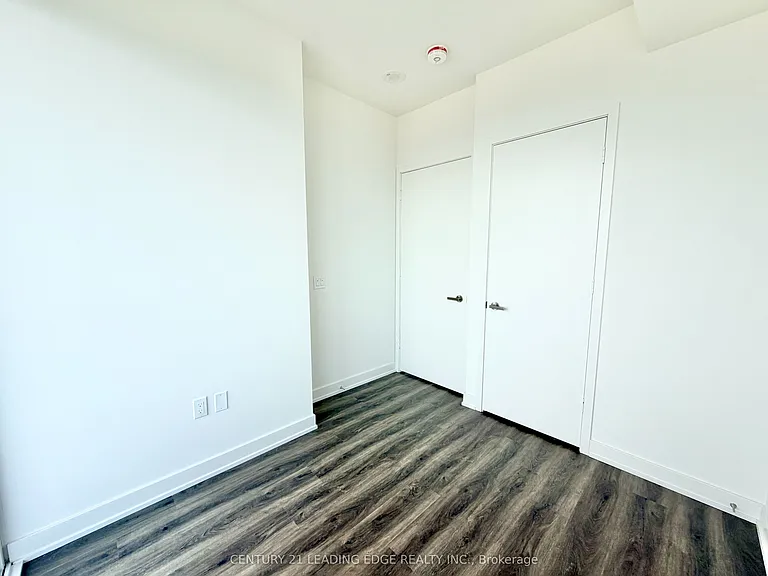 448 Burnhamthorpe Rd W #6511 — Photo 22