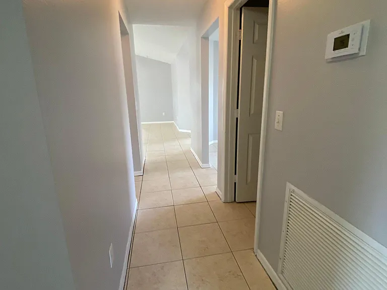 632 SE Chapman Ave — Photo 41