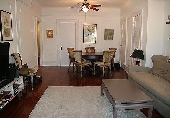 3rd image of 470 15th St APT 2R
