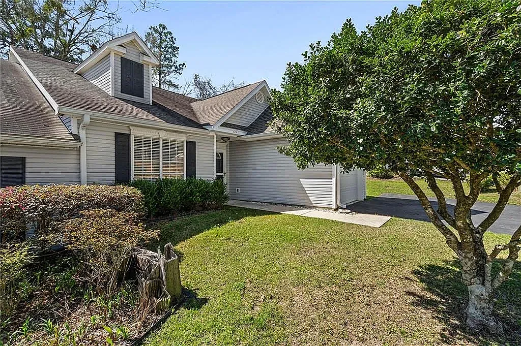 Building Photo - 7241 Spring Lake Dr S