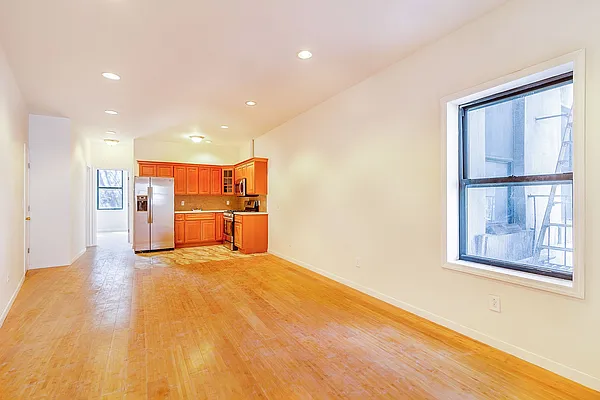 Rented by Compass | media 14