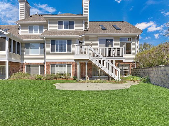 2nd image of 17549 W Windhaven Ct