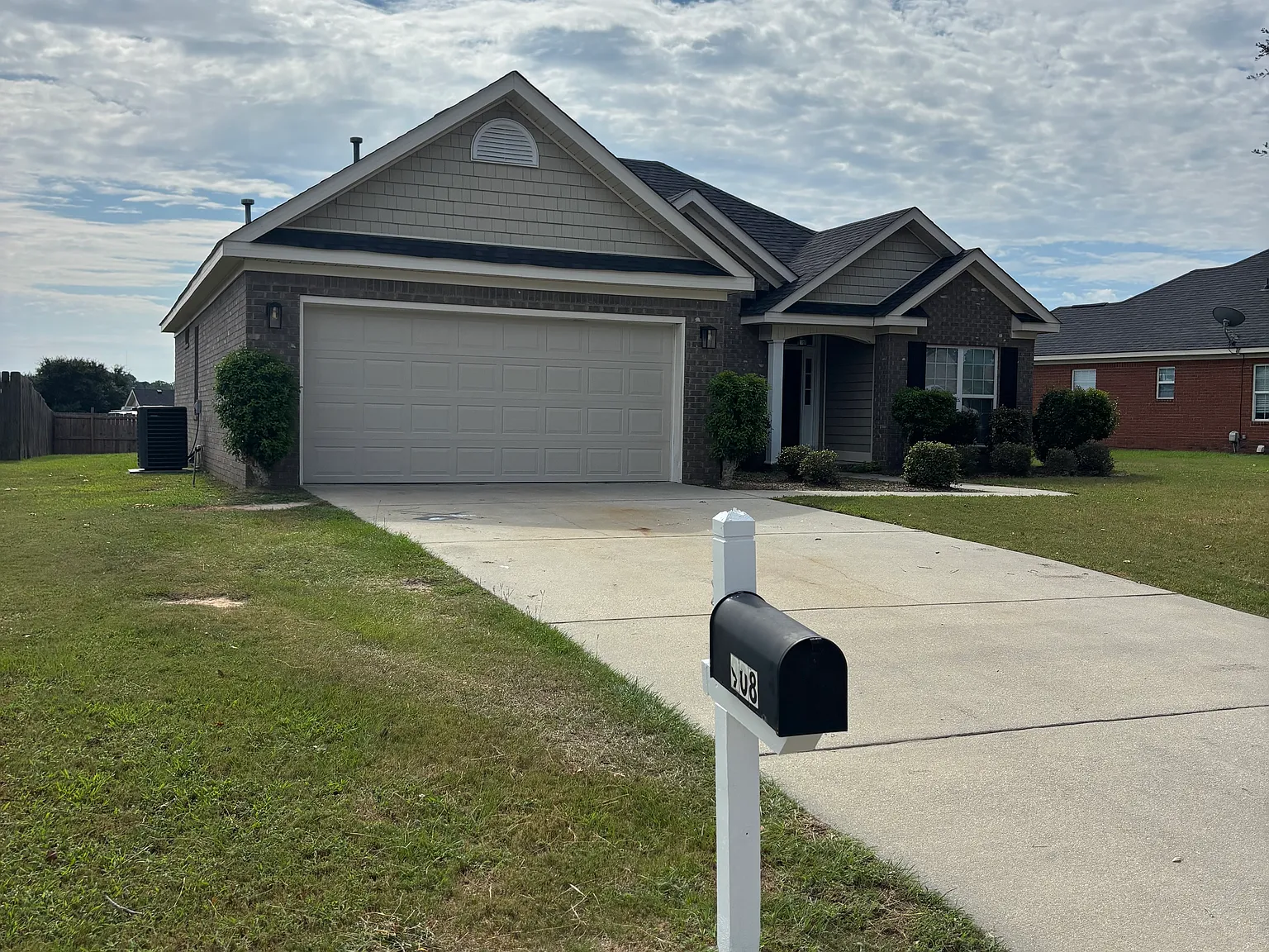 3 bed, 1550 sqft, $1,850 — Photo 2