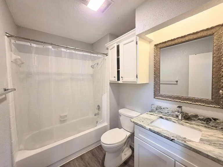 11643 Creston St — Photo 19