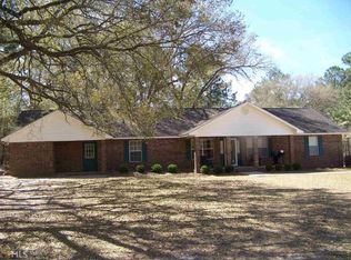 3001 Lindsey Dr, Claxton, GA 30417