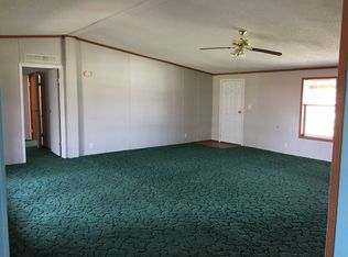 920 N 6th St, Fredonia, KS 66736