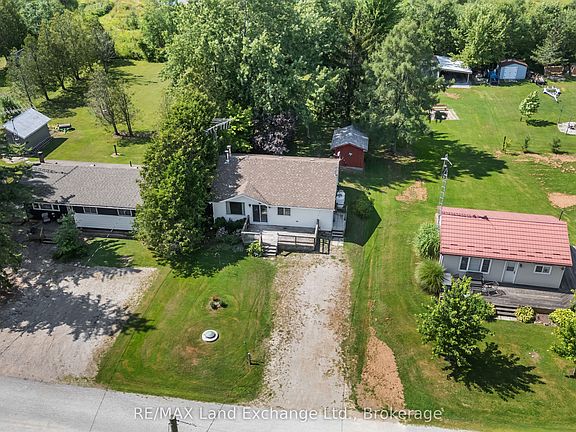 5th image of 46 Lilac Ln