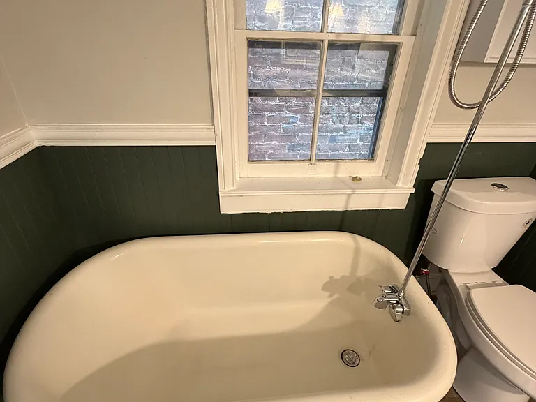 105 E Main St #2 — Photo 36