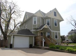 932 Reed St, Grinnell, IA 50112
