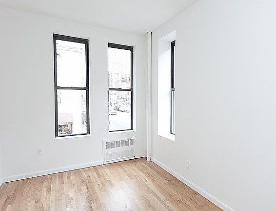 5th image of 1361 Lexington Ave APT 2A