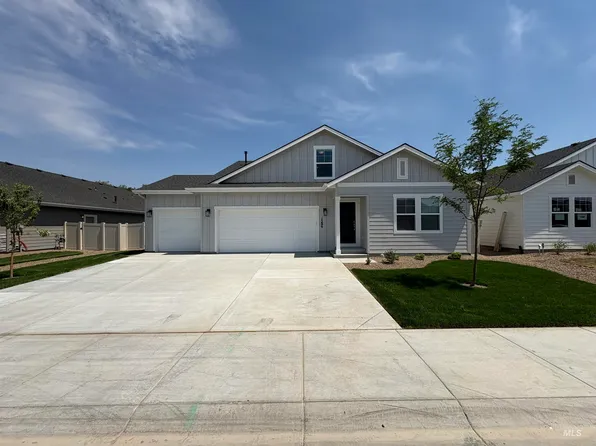 1586 SW Silverstone Ave, Mountain Home, ID 83647