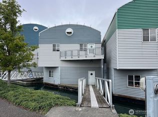 10989 Josh Green Ln #9-BLG, La Conner, WA 98257