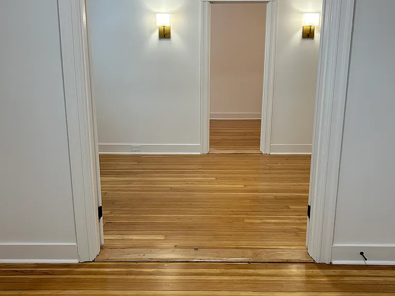 109 Montgomery St #2 — Photo 31