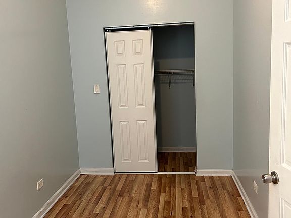 4th image of 4727 W McLean Ave #1